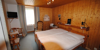 Hundehotel - Umgebungsschwerpunkt: Berg - Schangnau - Standart Doppelzimmer - Hotel Croix d`Or et Poste